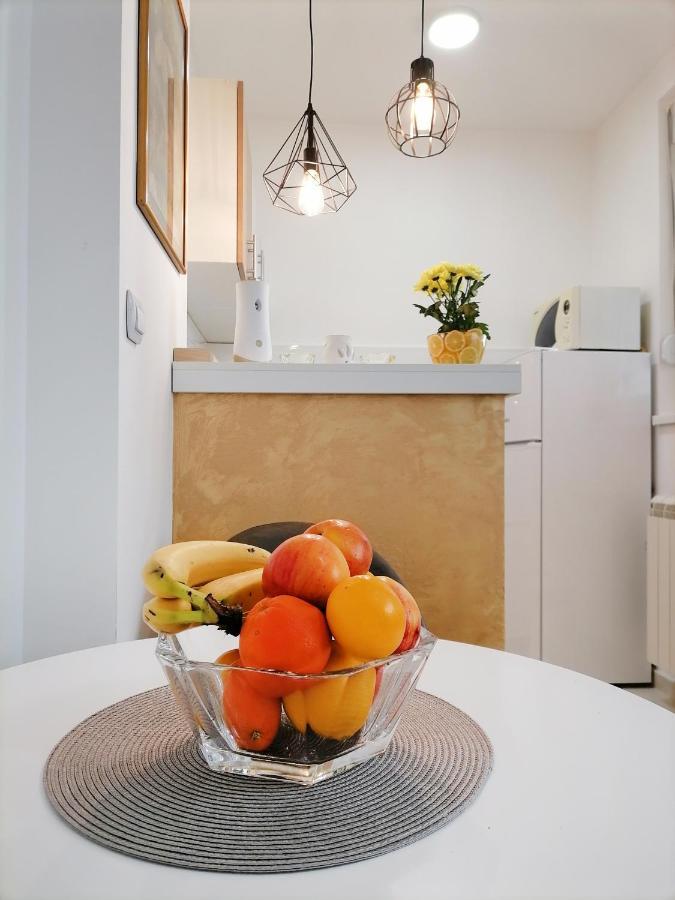 Apartman Mia Sremska Mitrovica Extérieur photo